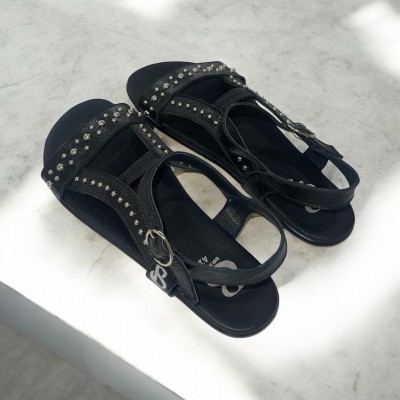 +Essence Rocker Transition